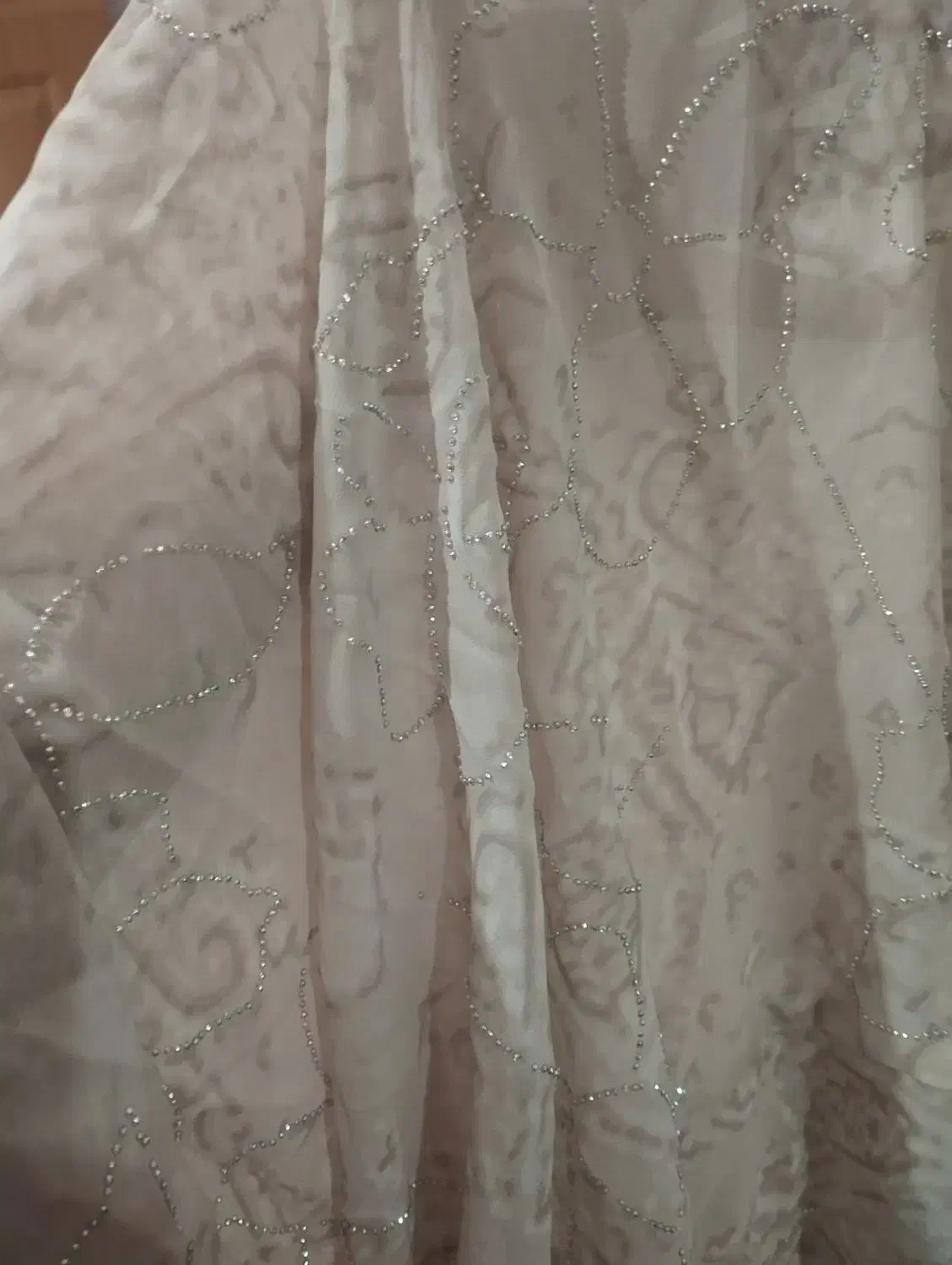 چادر نگینی|لباس|خاش, |دیوار