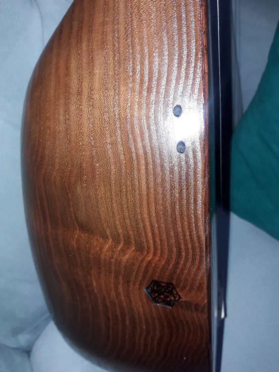 تنبور کاسه ای کاسه توت دسته گردو ۱۷پرده|سازهای سنتی|اندیشه, اندیشه فاز ۳|دیوار