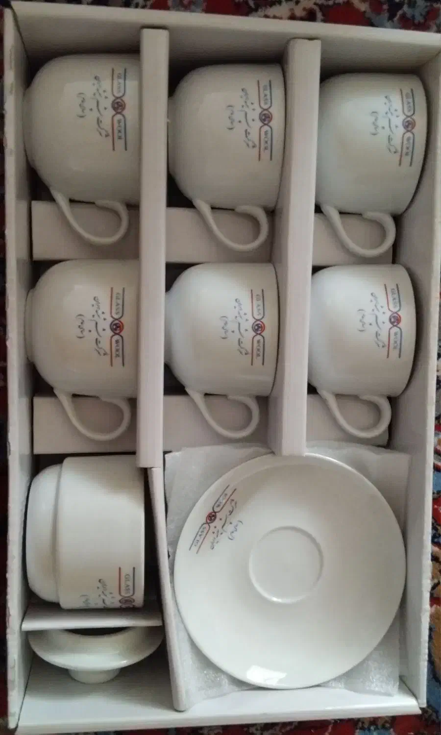 ۳ دست فنجان و بشقاب|ظروف سرو و پذیرایی|بیجار, |دیوار