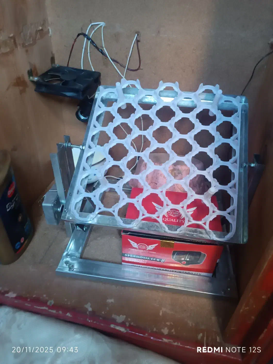 دستگاه جوجه کشی 42تایی|لوازم جانبی حیوانات|سلماس, |دیوار