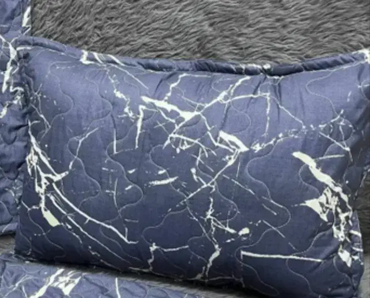 روبالشی|رختخواب، بالش، پتو|بندر انزلی, آذربایجان|دیوار