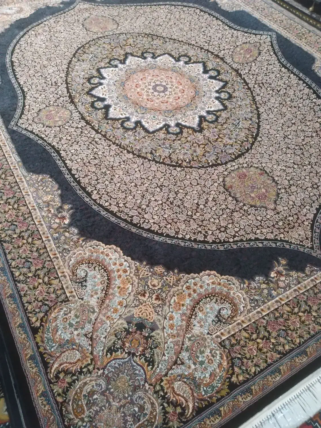 جفت۹ متری هزارشانه در حدنو|فرش|رباط‌کریم, نصیرشهر|دیوار