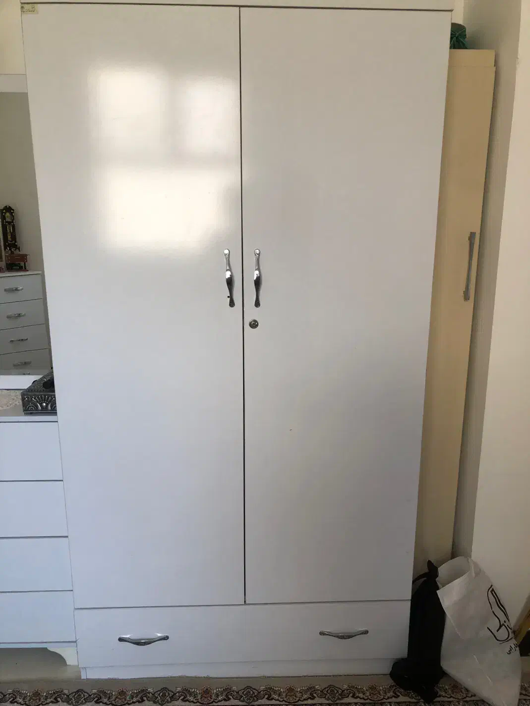 کمد|جاکفشی، کمد، دراور|قم, انسجام|دیوار