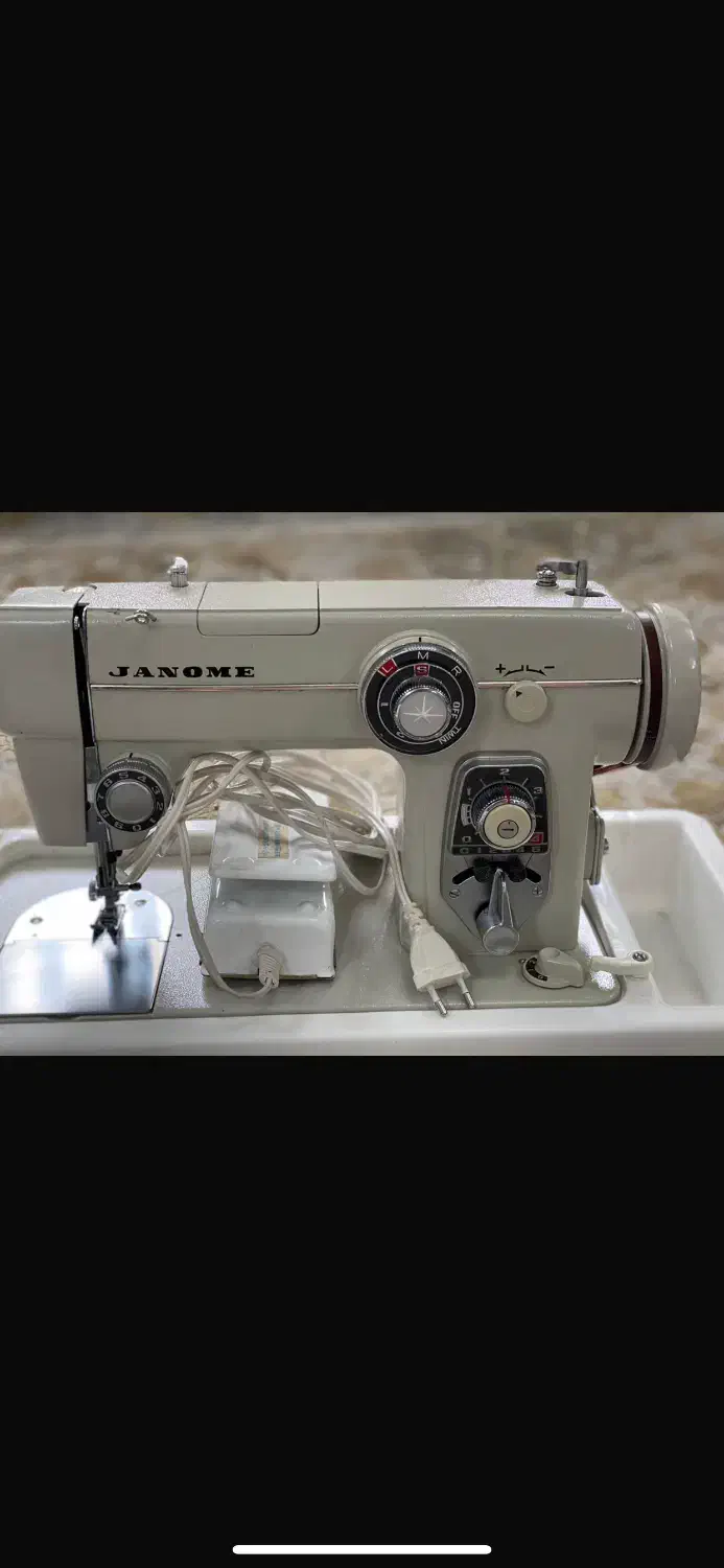 چرخ خیاطی۶۸۰ژانومه اورجینال در حدنو|چرخ خیاطی و ریسندگی|جهرم, |دیوار