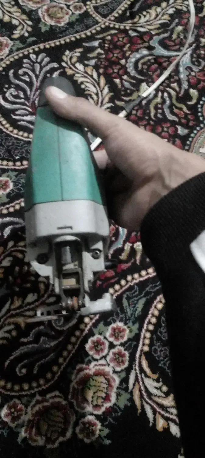 آره عمودی چکشی|ماشین‌آلات صنعتی|مشهد, کارگران|دیوار