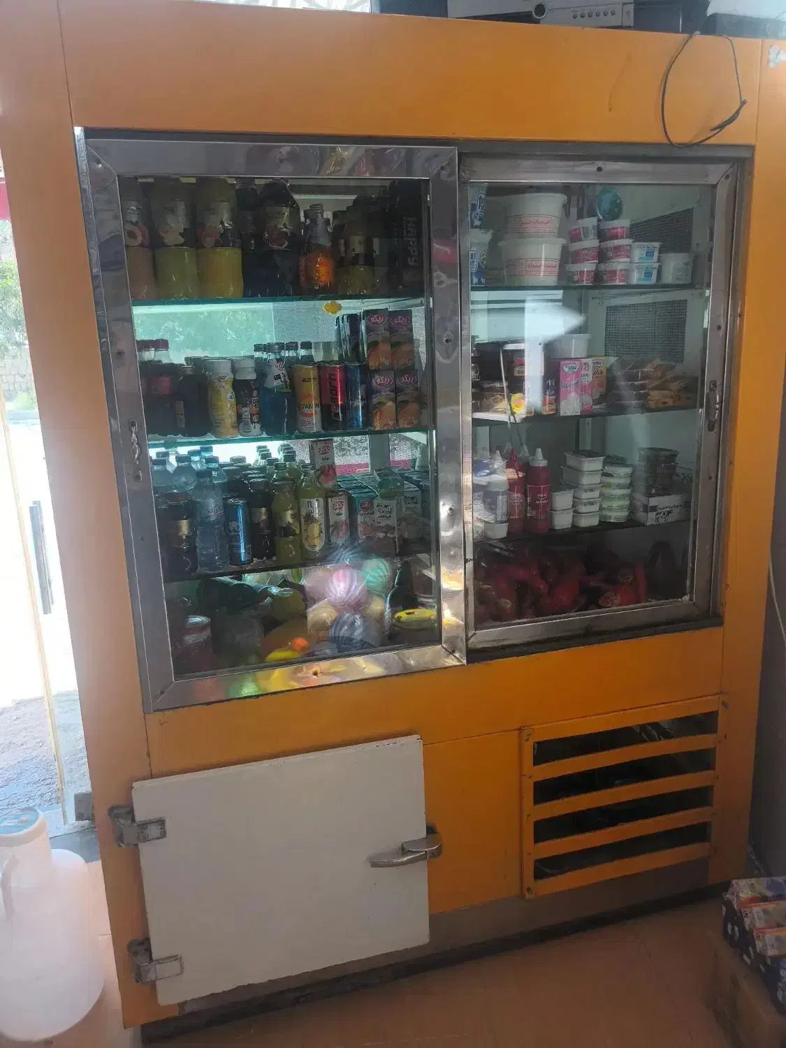 یخچال ویترینی مغازه فقط و فقط۲۵میلیون|یخچال و فریزر|بجنورد, |دیوار