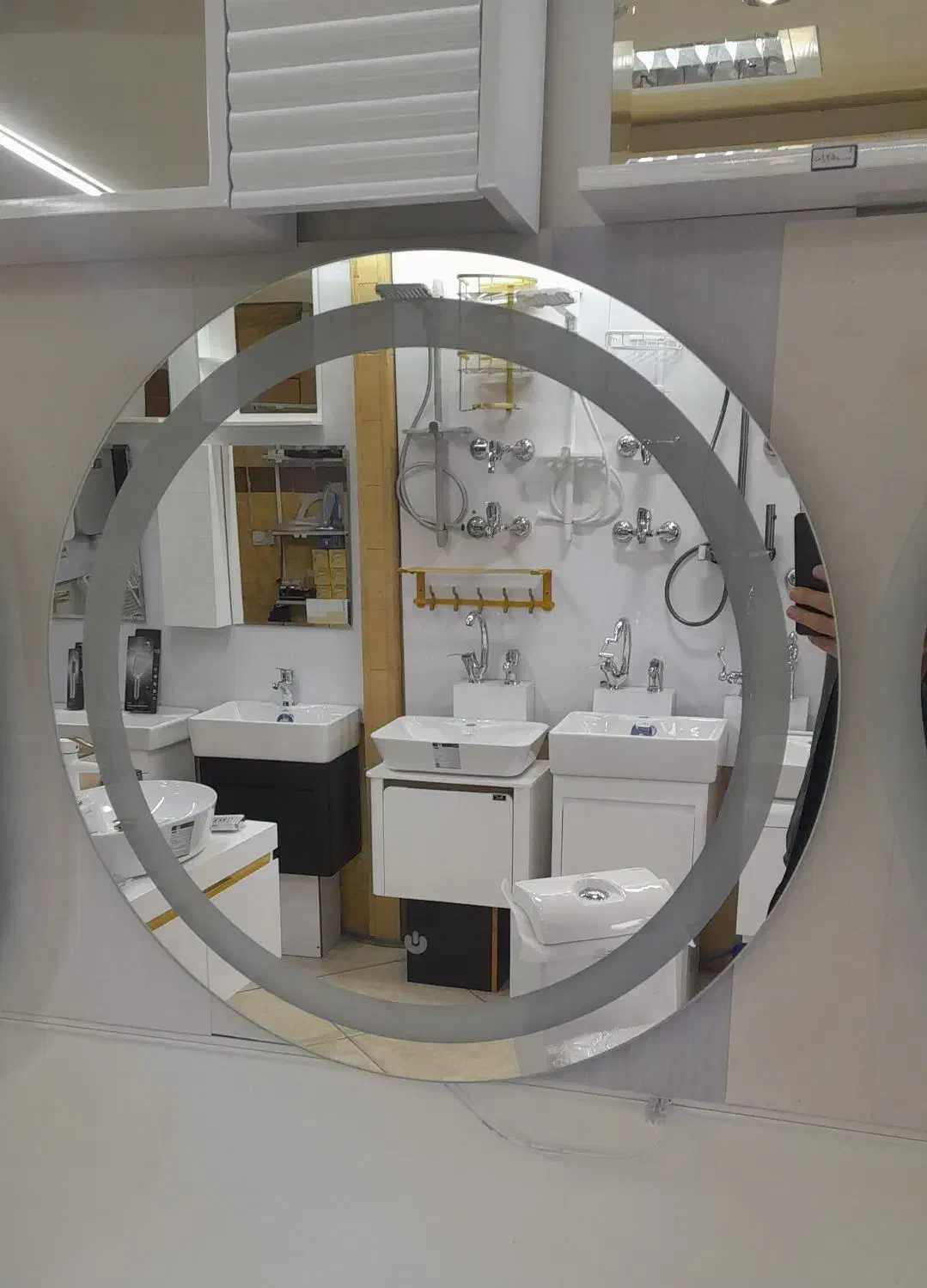 آینه های بک لایت با سنسور حرکتی ۱،۸۵۰،۰۰۰|لوازم سرویس بهداشتی|لاهیجان, خمیر کلایه|دیوار