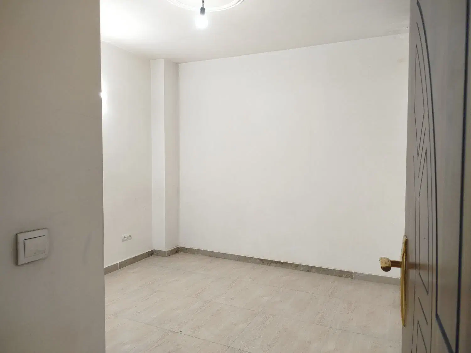 فروش واحد آپارتمان شیک و تمیز اقساطی|فروش آپارتمان|کاشان, فاز ۲ ناجی آباد|دیوار