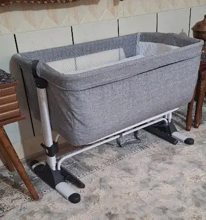 گهواره کنار مادر|تخت و سرویس خواب|قم, پردیسان|دیوار