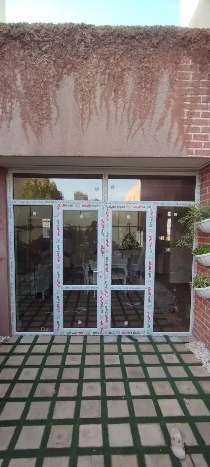 تولید و نصب انواع درب و پنجره‌های UPVC و توری|خدمات پیشه و مهارت|تهران, شهرک ولیعصر جنوبی|دیوار