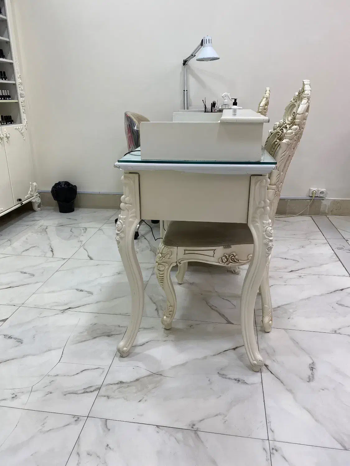 میز ناخنکار|آرایشگاه و سالن‌های زیبایی|شهریار, شهریار|دیوار