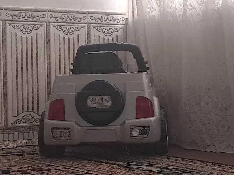 ماشین شارژی|اسباب‌بازی بچه|کرمانشاه, |دیوار