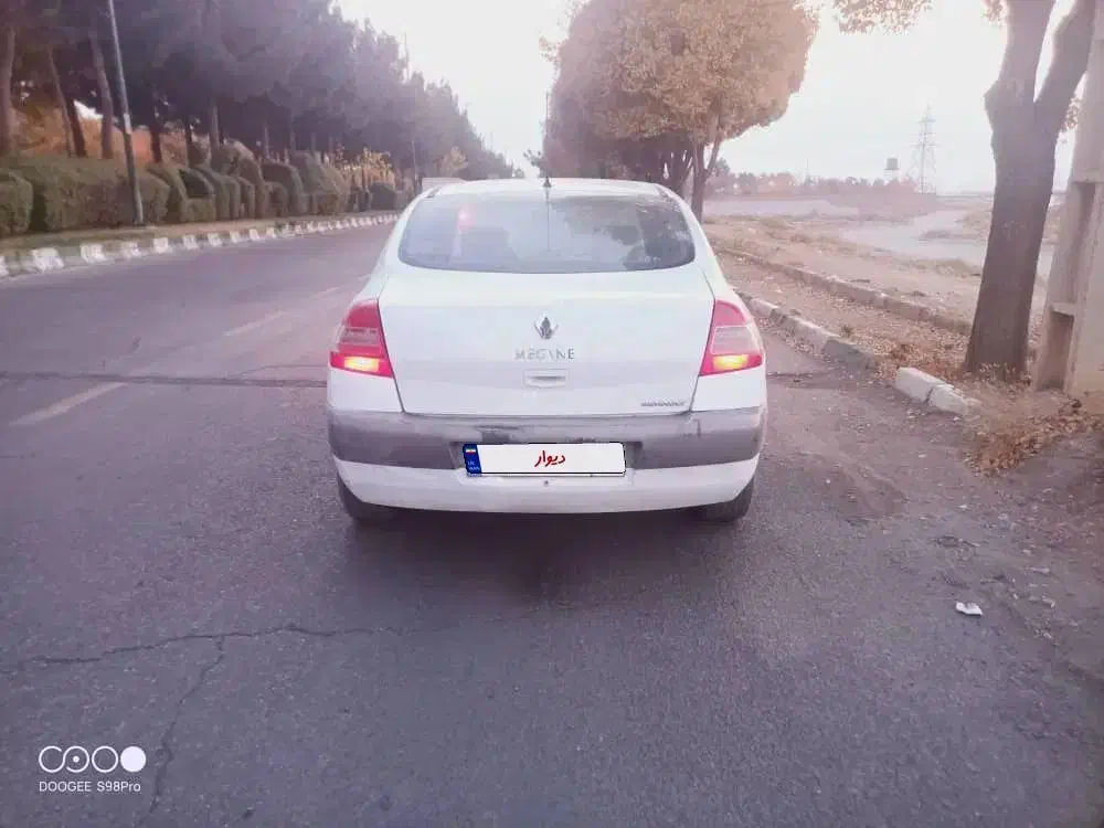 مگان ۲۰۰۰|خودرو سواری و وانت|قم, ارم|دیوار