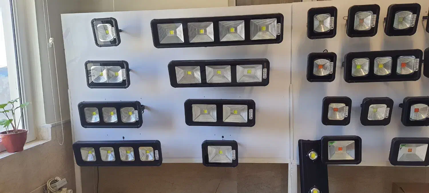 قالب پروژکتور ال ای دی|لامپ و چراغ|تهران, چیتگر شمالی|دیوار