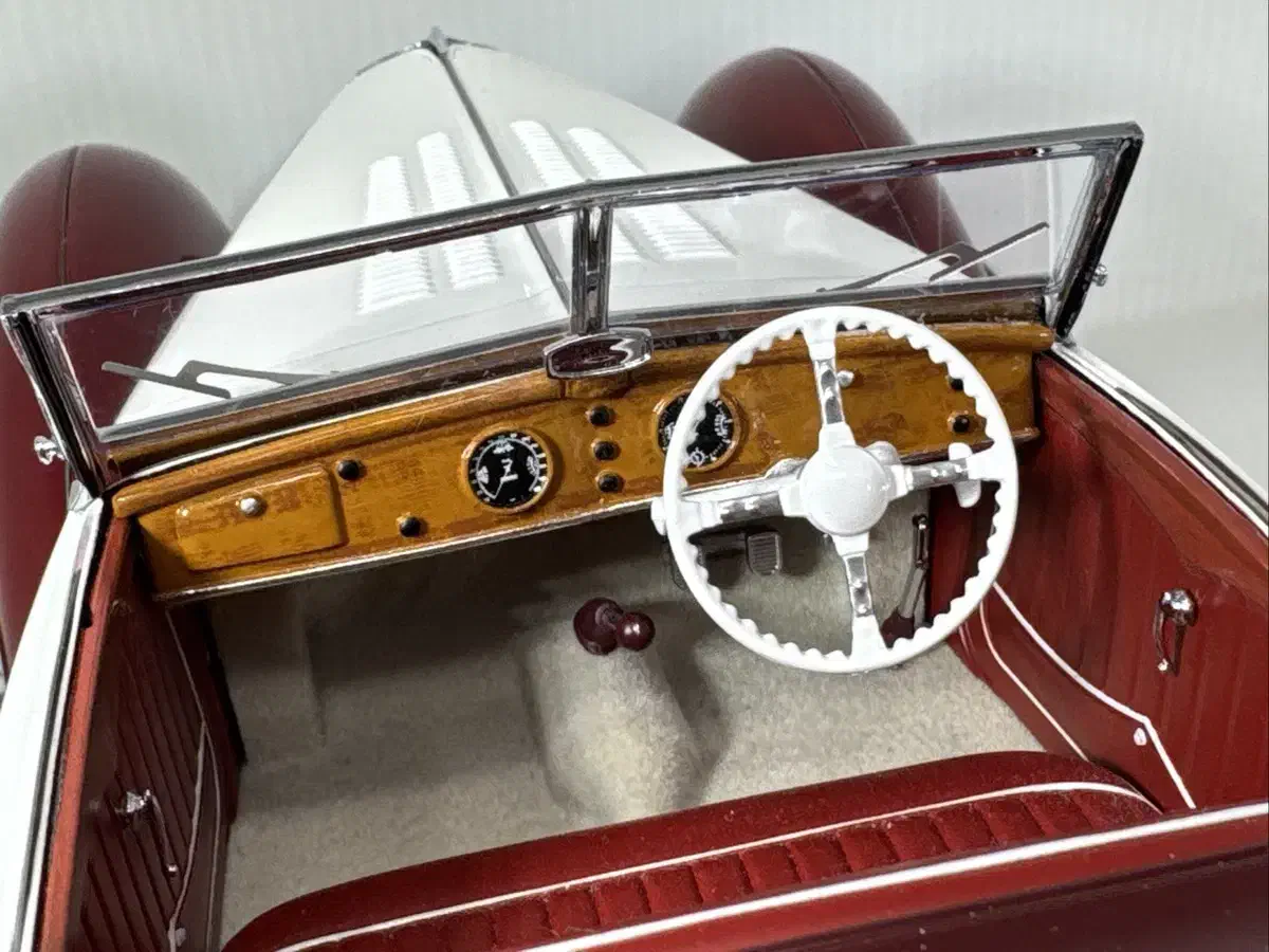 ماکت ماشین ۱/۱۸ delahay 135 از minichams|کلکسیون و سرگرمی|تهران, فلسطین (میدان انقلاب)|دیوار