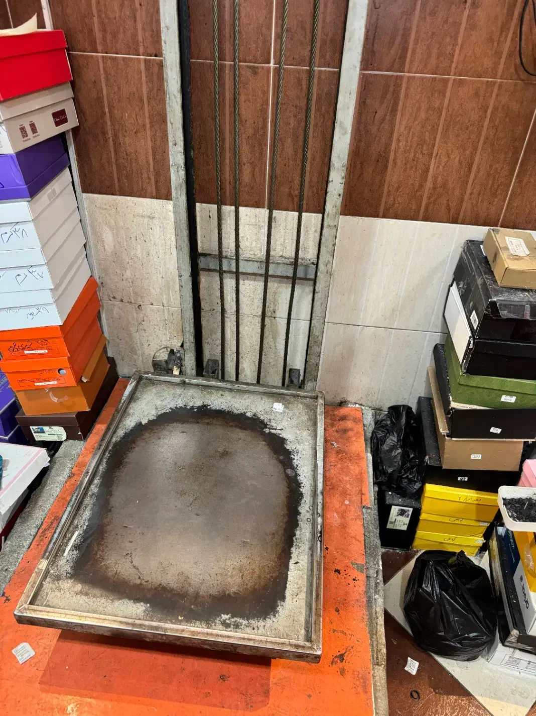 بالابر مغازه|فروشگاه و مغازه|اردبیل, |دیوار