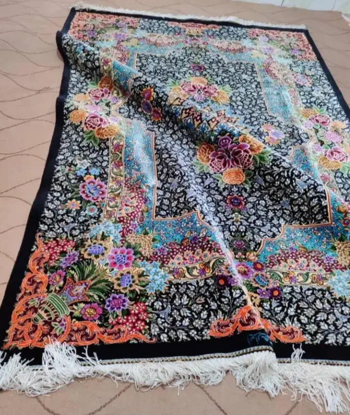 فرش ابریشم خالص زرنیم ریزبافت|فرش|قم, نیروگاه|دیوار