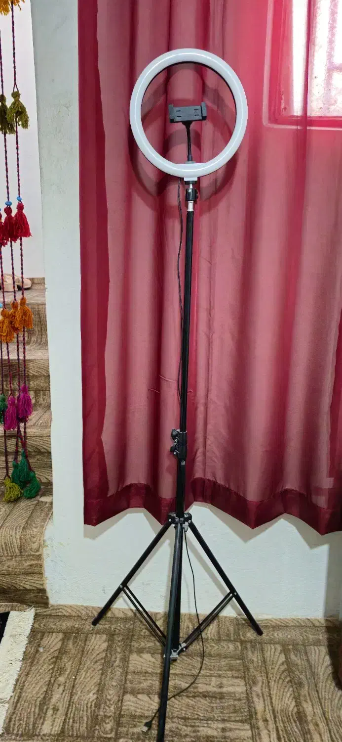 رینگ لایت|دوربین عکاسی و فیلم‌برداری|خرم‌آباد, |دیوار