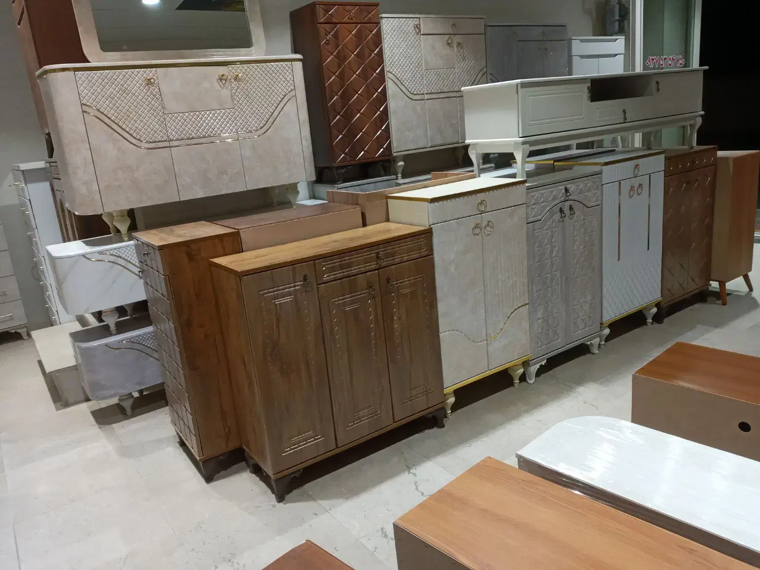 کمد جاکفشی|جاکفشی، کمد، دراور|بهارستان, |دیوار