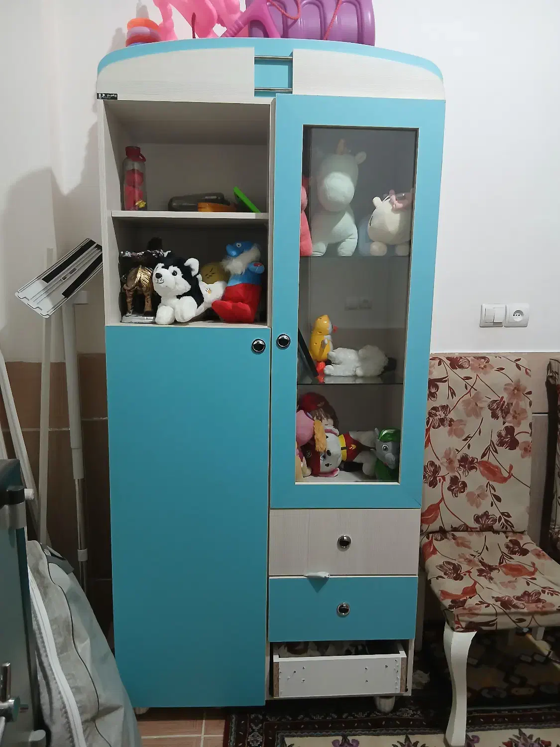 تخت و کمد کودک|تخت و سرویس خواب|شهر بابک, |دیوار