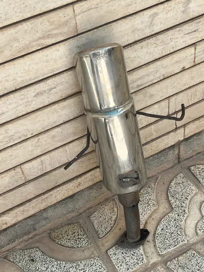 سپر عقب ۲۰۶ سفید و اگزوز استیل حرفه ای|قطعات یدکی و لوازم جانبی|اصفهان, باب الدشت|دیوار