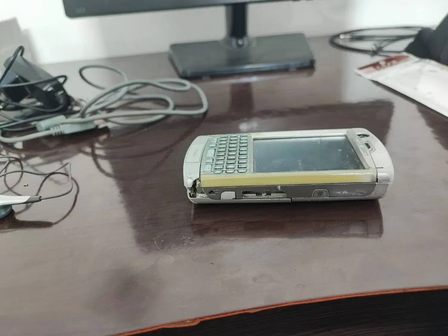 p990همراه با لوازم|موبایل|مشهد, هفت تیر (آب و برق)|دیوار