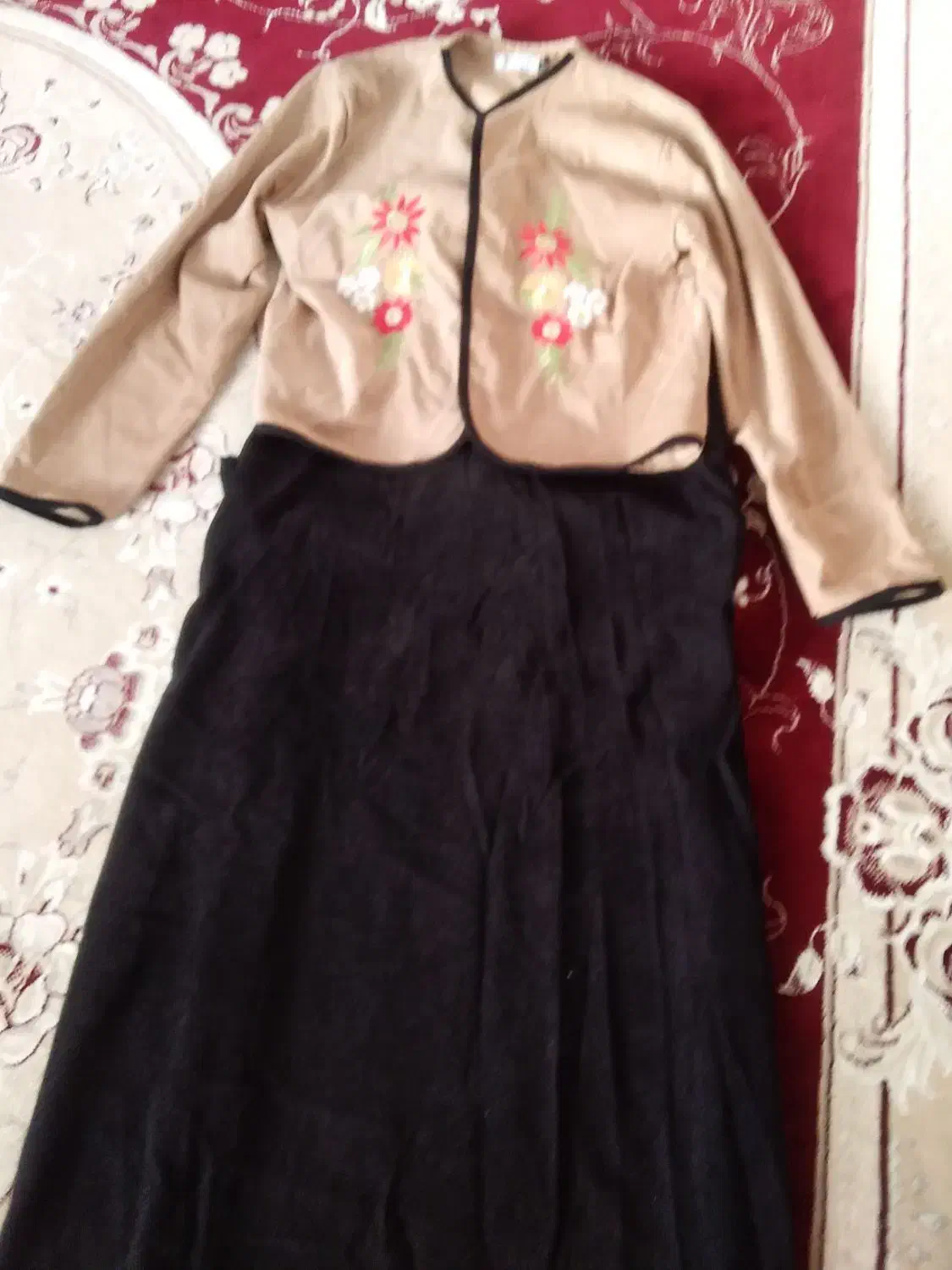 لباس|لباس|دورود, |دیوار