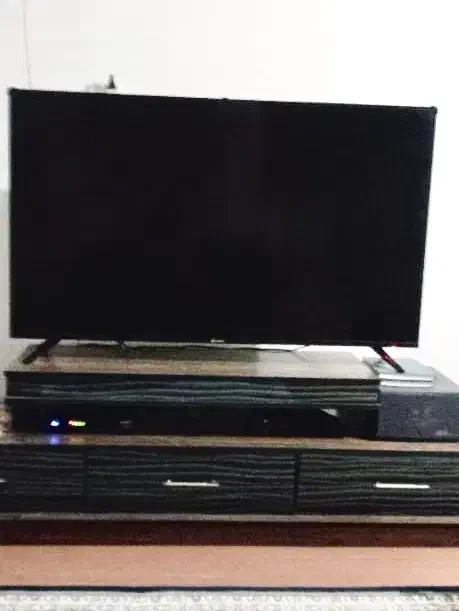 تلویزیون ۵۵اینچ اسنوا (فروش فوری)|تلویزیون و پروژکتور|رشت, حمیدیان|دیوار