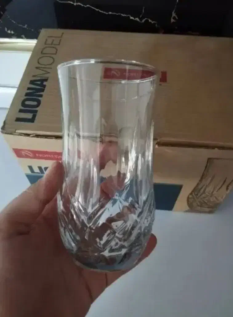 پیاله ولیوان|ظروف سرو و پذیرایی|قم, قلعه کامکار|دیوار