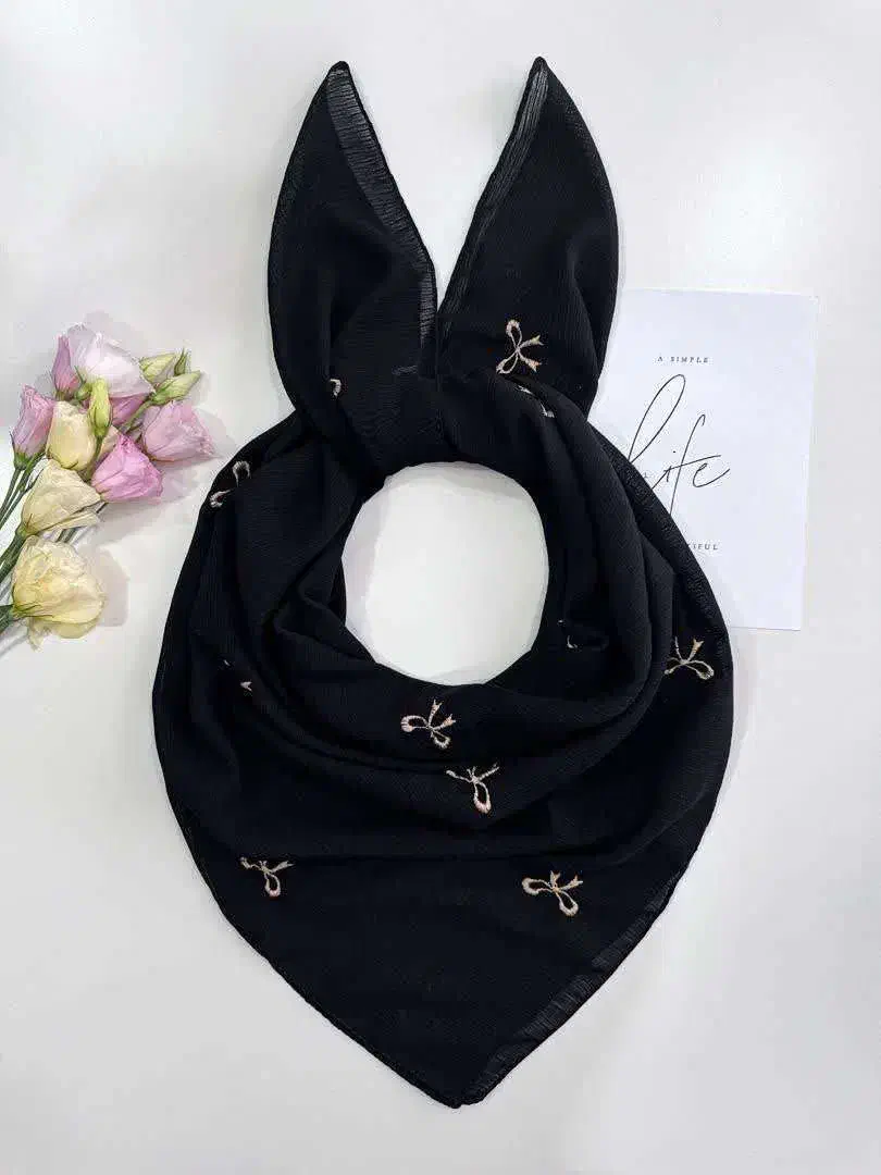 روسری درختی گلدوزی در 5 طرح میکس|لباس|الشتر, |دیوار