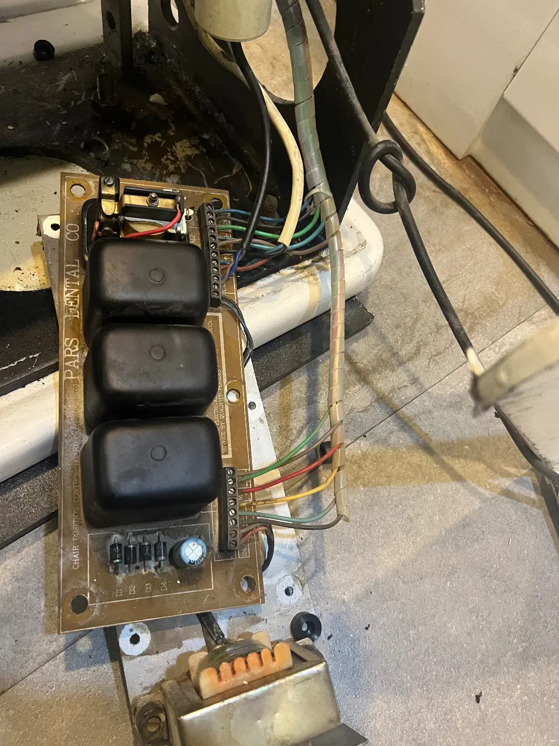 تعمیر تجهیزات دندانپزشکی|پزشکی|تهران, اسکندری|دیوار