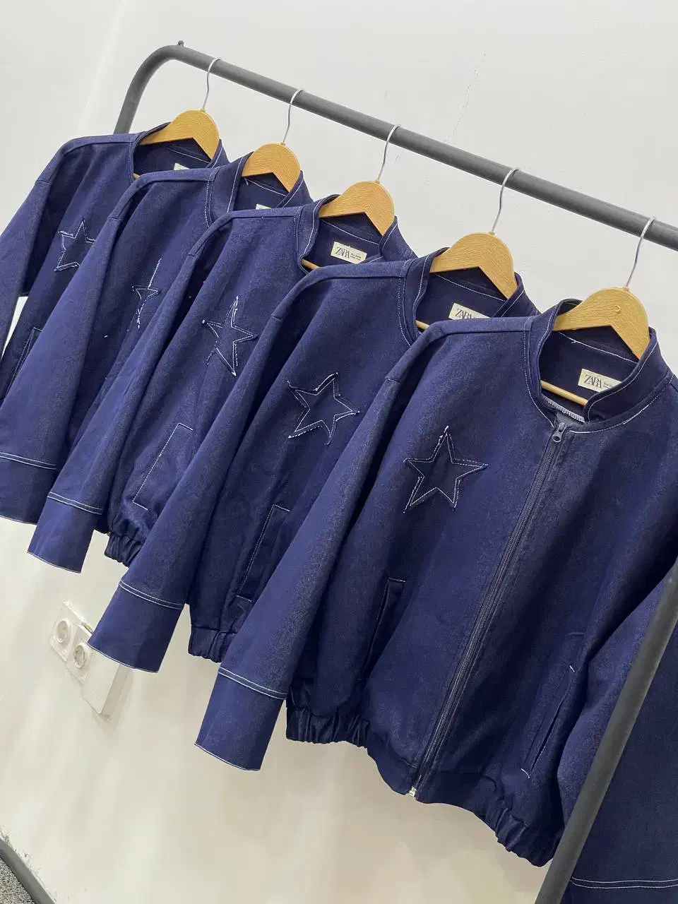 بامبر جین ستاره|لباس|بیرجند, |دیوار