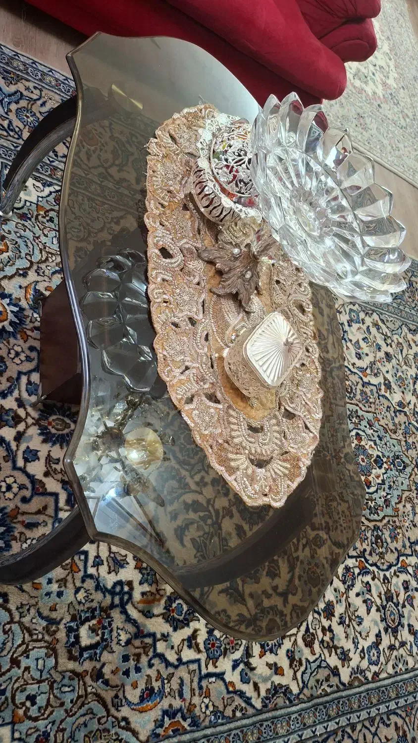 یه عدد میز شیشه ایی|مبلمان خانگی و میز عسلی|همدان, |دیوار