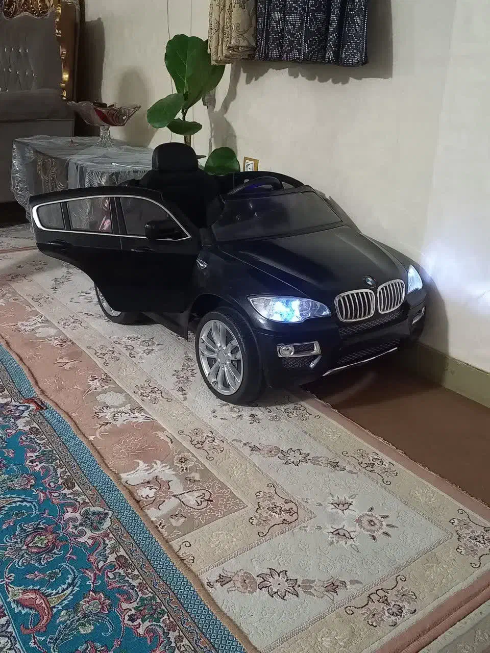 ماشین شارژی بی ام و|اسباب‌بازی بچه|ساری, |دیوار