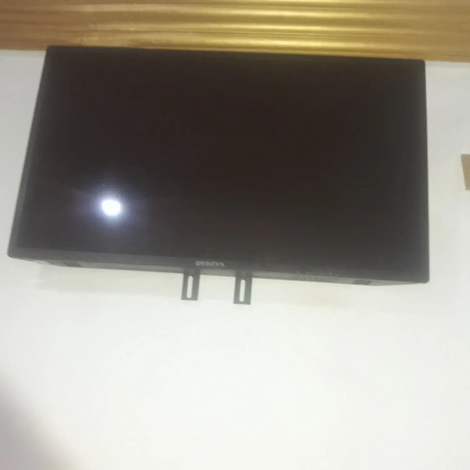 با سلام یک عدد تلویزیون 32السیدی|تلویزیون و پروژکتور|فاضل آباد, |دیوار