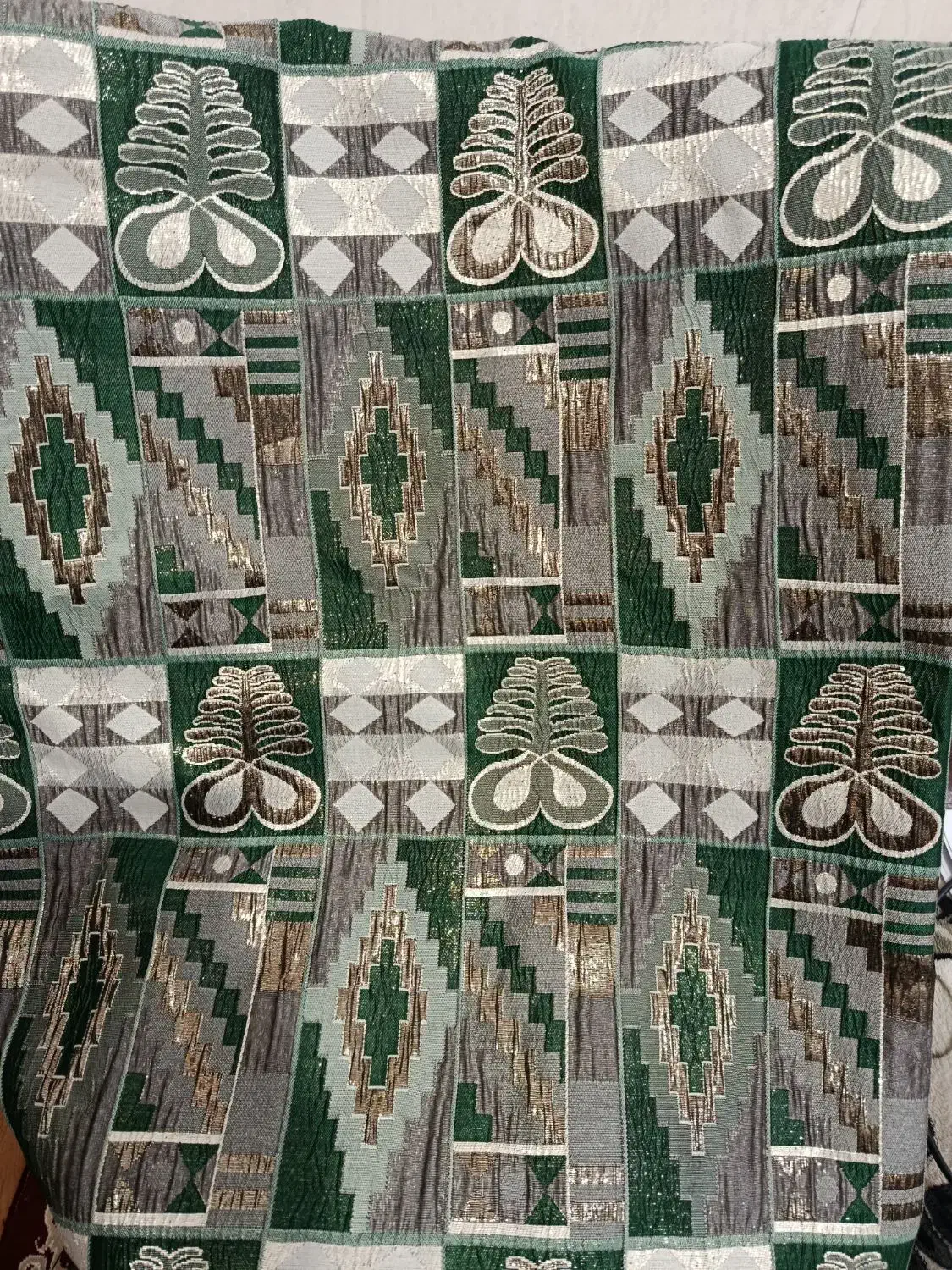 پارچه ژاکارد|لباس|زارچ, |دیوار