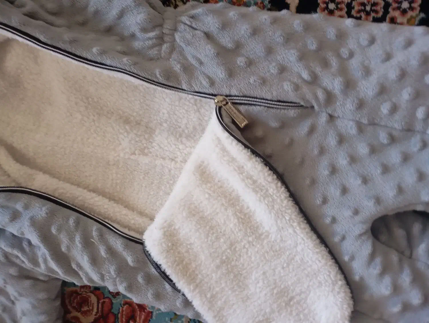 آغوشی نوزاد وسرهمی|اسباب و اثاث بچه|خرمآباد, |دیوار