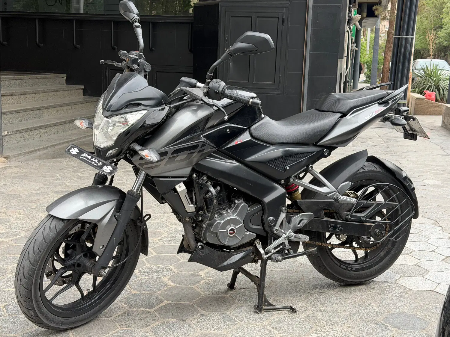 Ns200 مدل 97|موتورسیکلت|قم, زنبیل آباد|دیوار