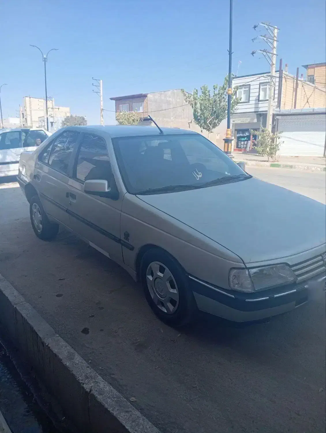 پژو 405.   83|خودرو سواری و وانت|قیدار, |دیوار