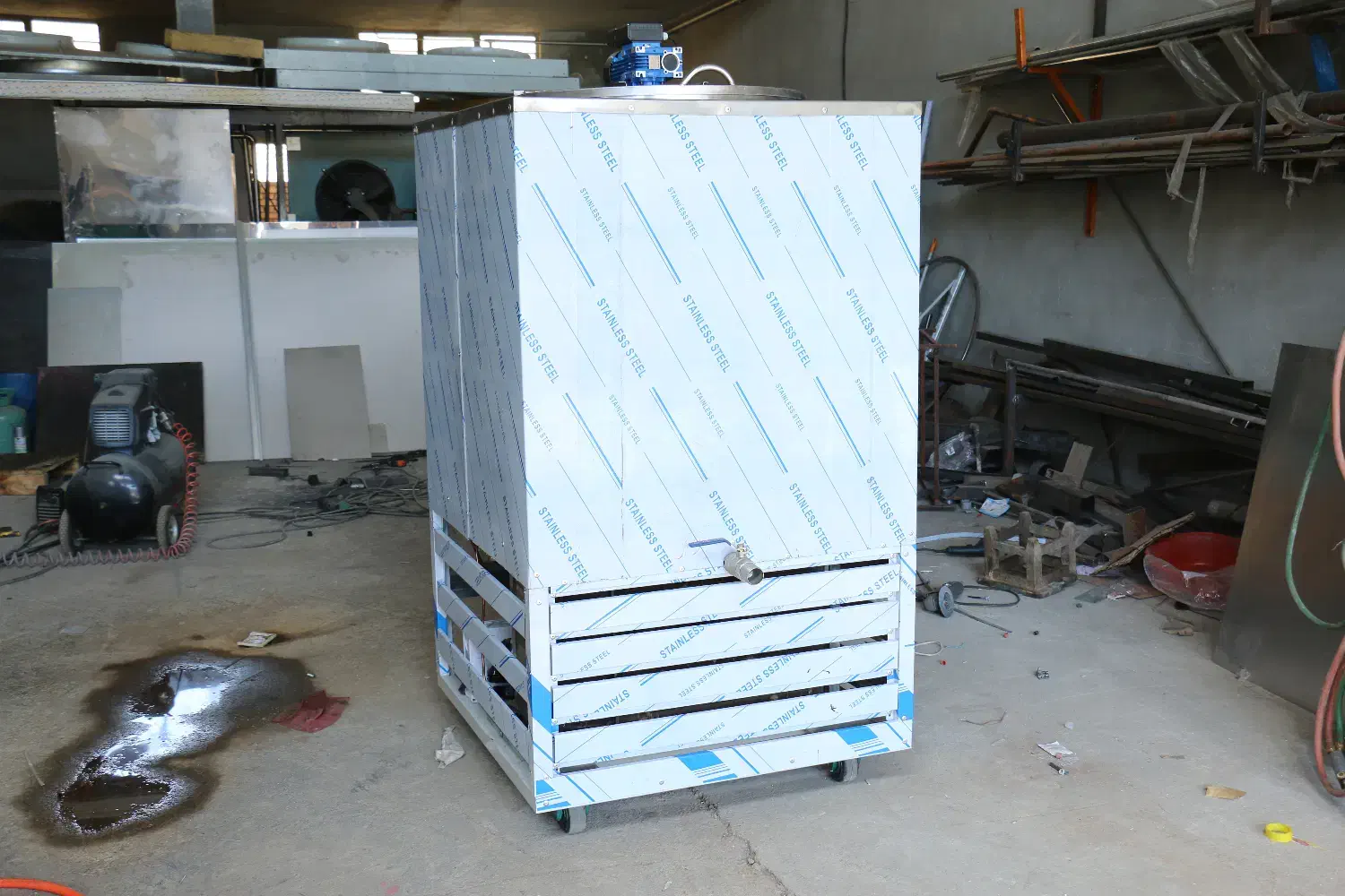 نگهداری شیر سرد کن شیرسردکن سردکن 500 دامداری|ماشینآلات صنعتی|شهرکرد, |دیوار