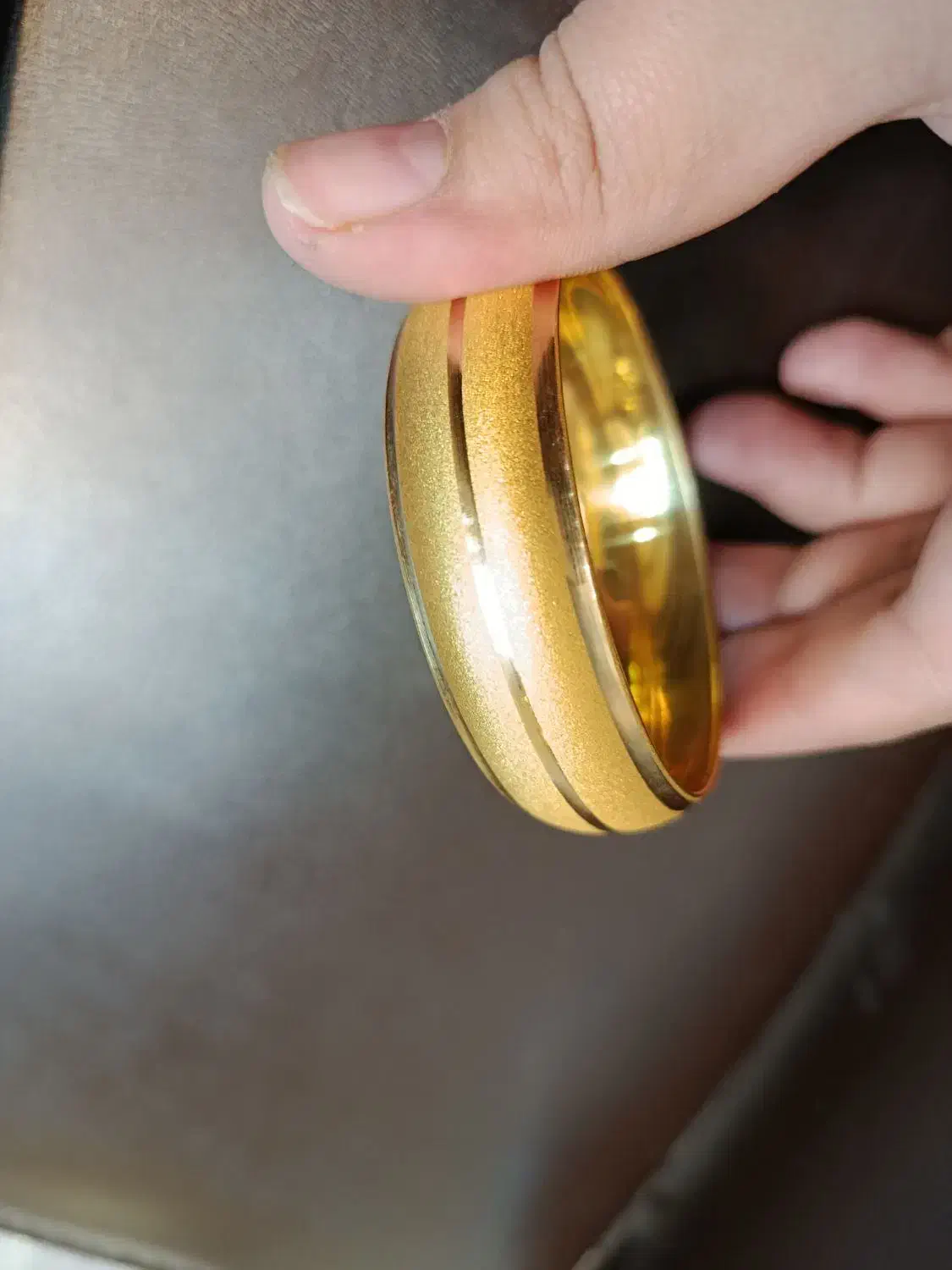 مقداری النگو وتکپوش|جواهرات|بروجرد, |دیوار