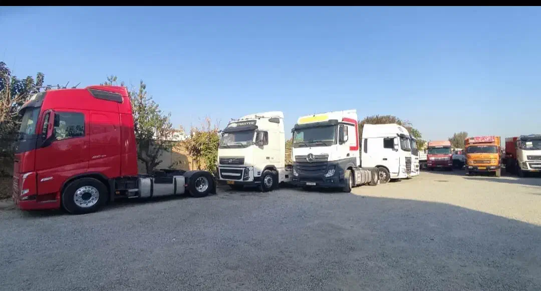 وام. روی سند خودرو سواری و سنگین( کشنده)|خدمات مالی، حسابداری، بیمه|اسلام‌شهر, ملک‌آباد|دیوار