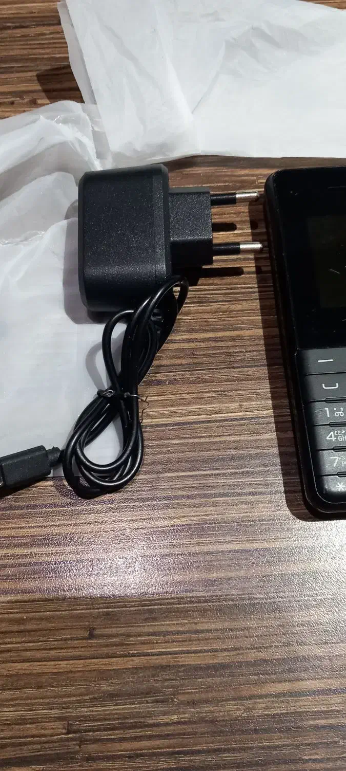 گوشی جلکسی نو با شارژر|موبایل|تهران, تهرانسر مرکزی|دیوار