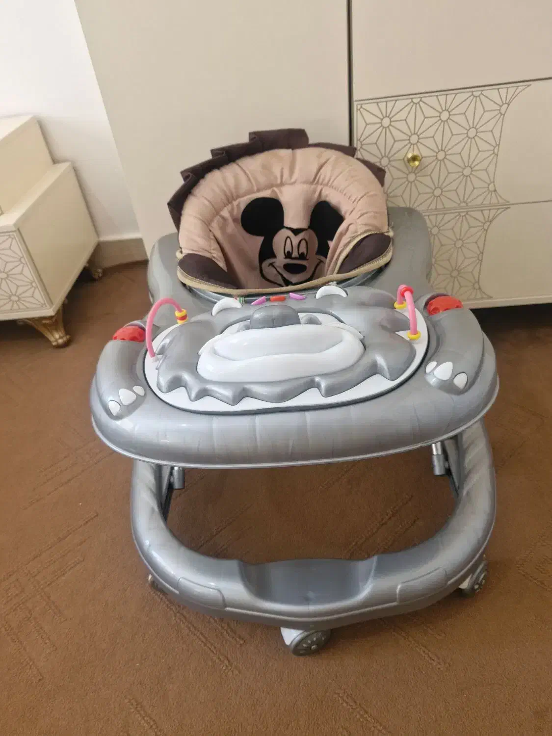 روروک سالم در حد نو موزیکال|کالسکه و لوازم جانبی|بهار, |دیوار