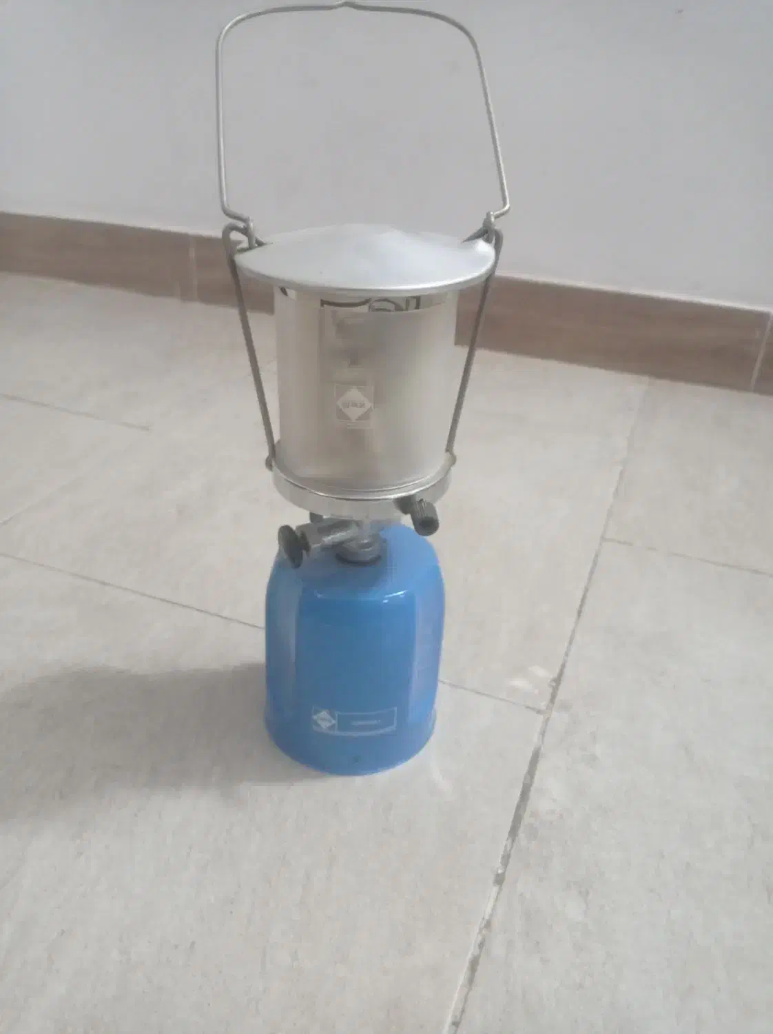 چراغ روشنایی قدیمی|لامپ و چراغ|نسیم‌شهر, |دیوار