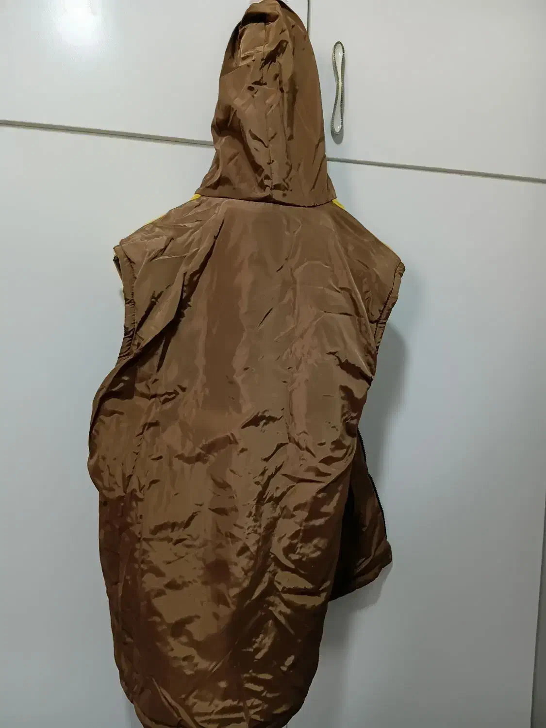 پافر نو هست یک بار هم تن نخورده|لباس|رباط‌کریم, الارد|دیوار