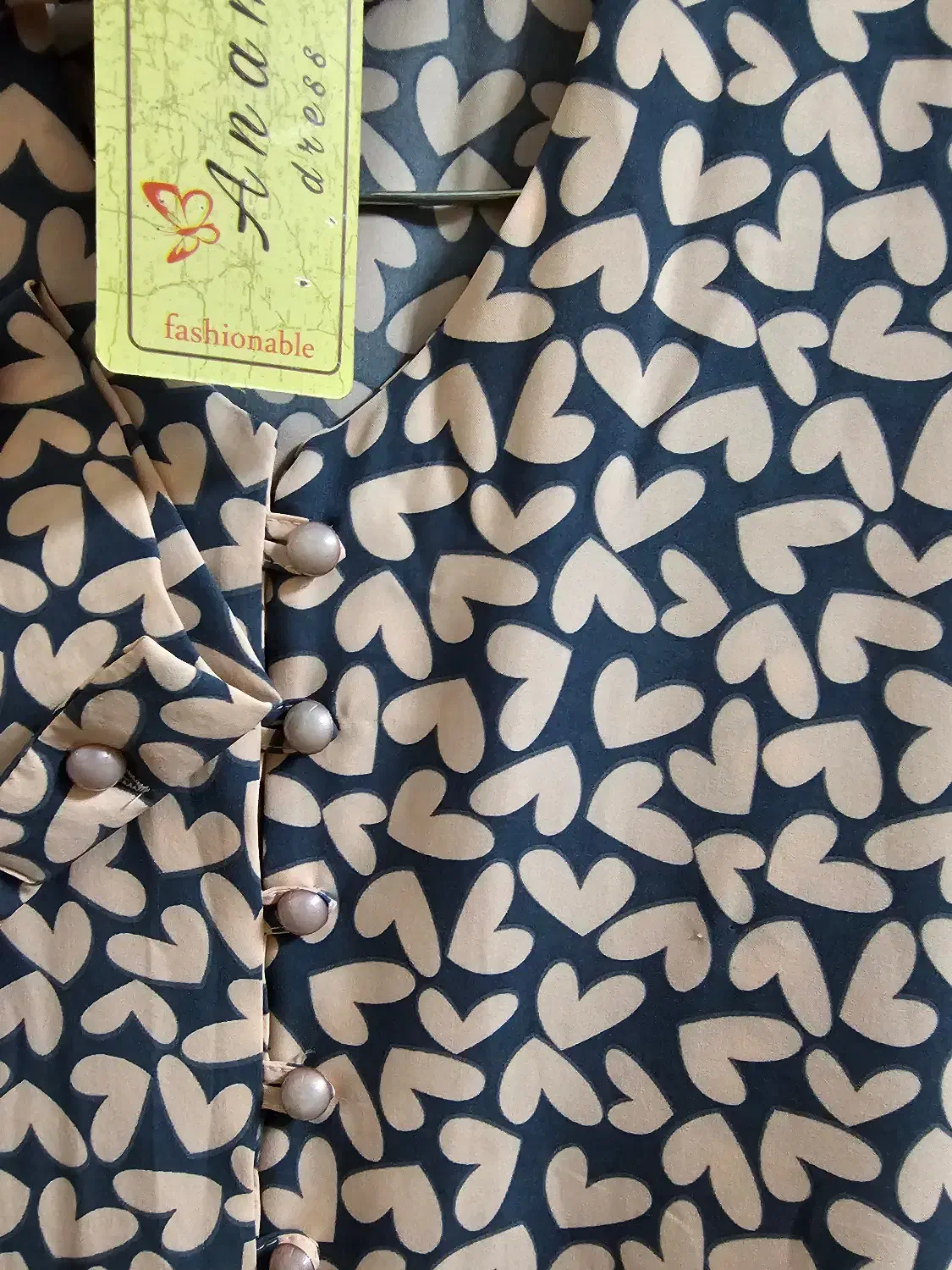 شومیز|لباس|تهران, قنات‌کوثر|دیوار