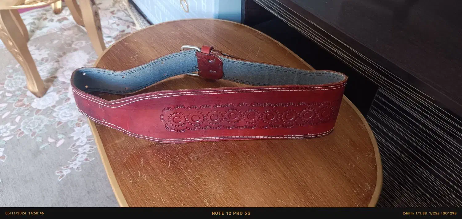 کمربند ورزشی چرمی اصل قدیمی وباکیفیت|تجهیزات ورزشی|بهار, |دیوار