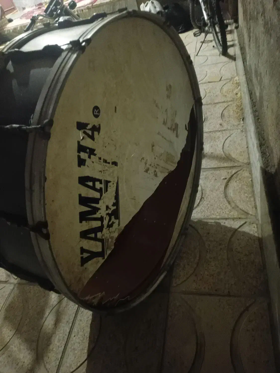 طبل ۱۲۰|درام و پرکاشن|بروجرد, |دیوار