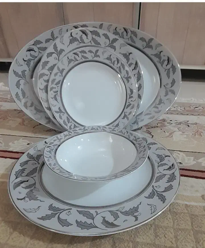 سرویس|ظروف سرو و پذیرایی|خرم‌آباد, |دیوار